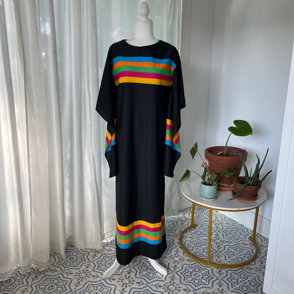 STUNNING 1970s BEVERLY VOGUE  RAINBOW KAFTAN MAXI DRESS – VINTAGE M (L) - Picture 1 of 9